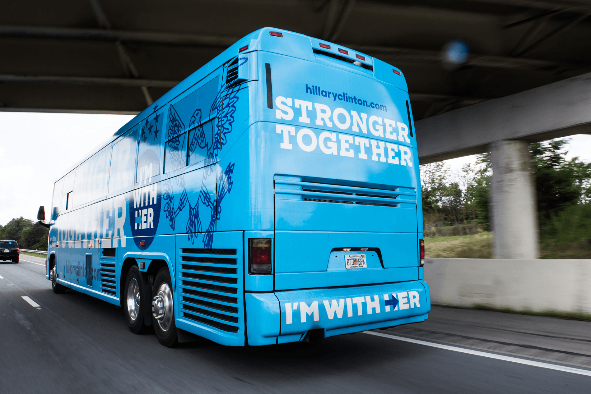 Hillary Clinton Sharp Slab Bus Image 2